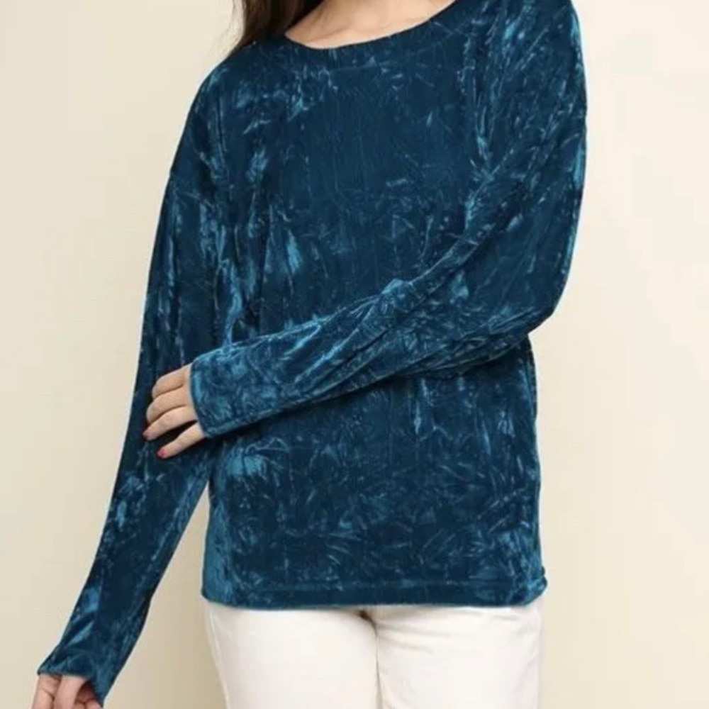 UMGEE Size Large Velvet top Long Sleeve Crushed Round Neck Top Blue / Teal